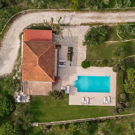 Villa Lola - 3 Bedrooms & Private Pool Lithakia  ภายนอก รูปภาพ